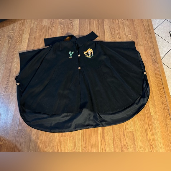 Vintage Black South American Vicuña Cactus Embroidered Wool Aztec Poncho Cape - Picture 10 of 10